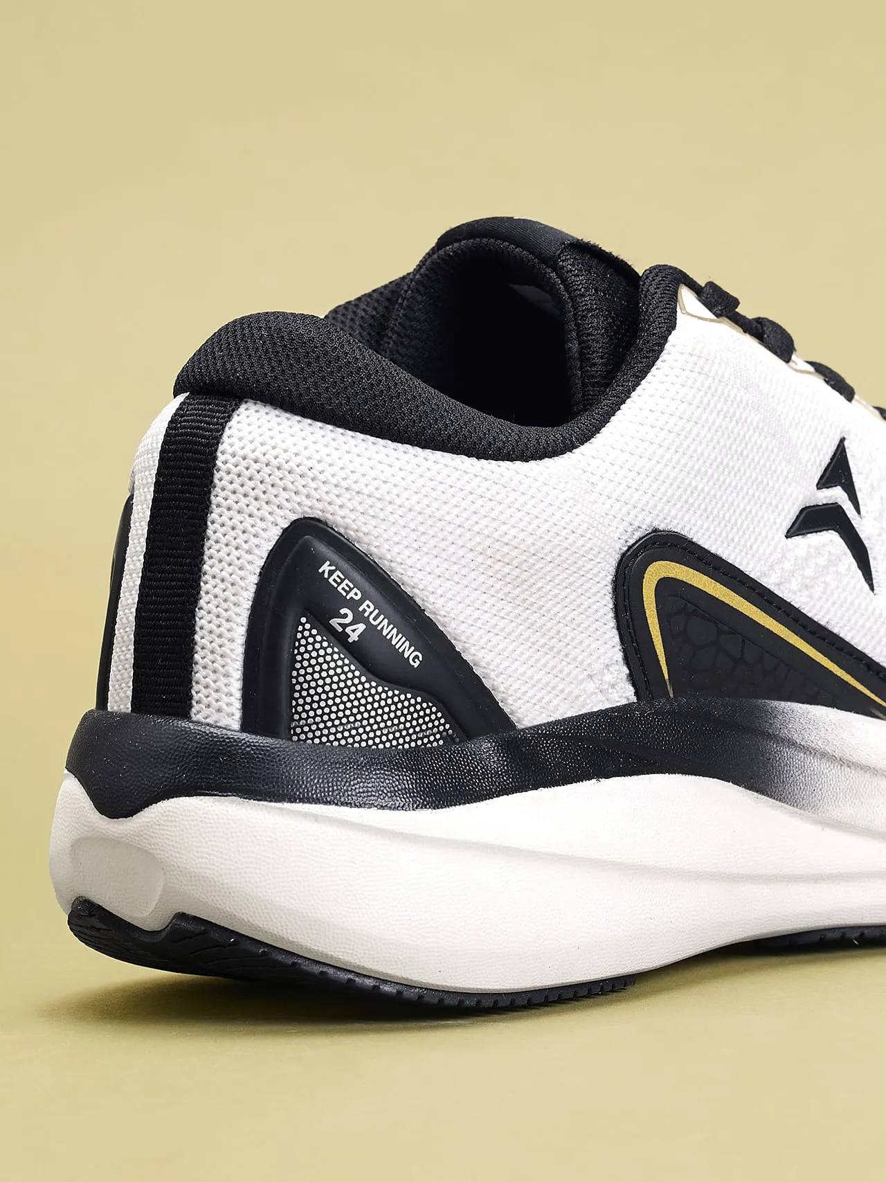 Avant Men's Radiant Running Shoes-White/Black