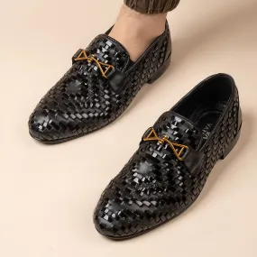 ICONIC BLACK