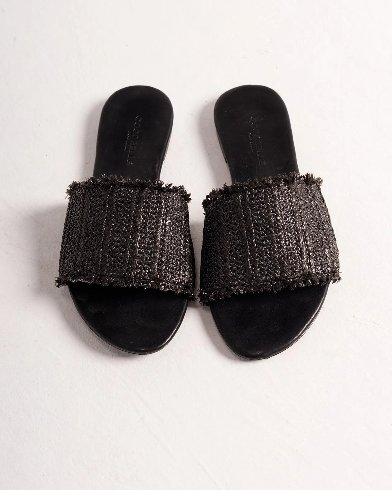 Iris in Black Raffia