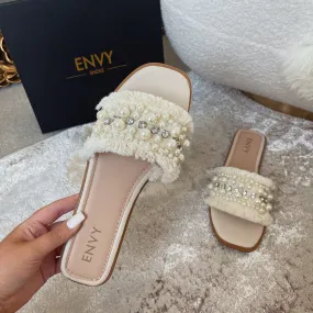 ISABELLA NUDE PEARL SLIDERS