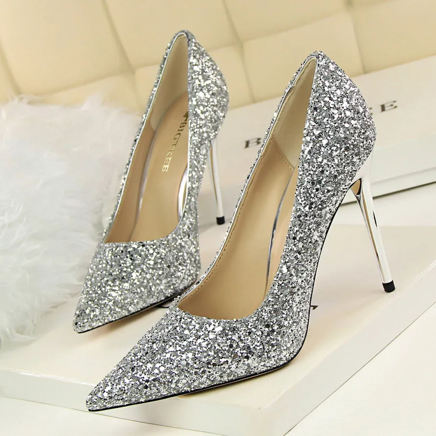 Lily Sparkling Rhinestone Pumps