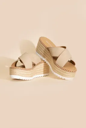 Raffia Crisscross Platform Slides