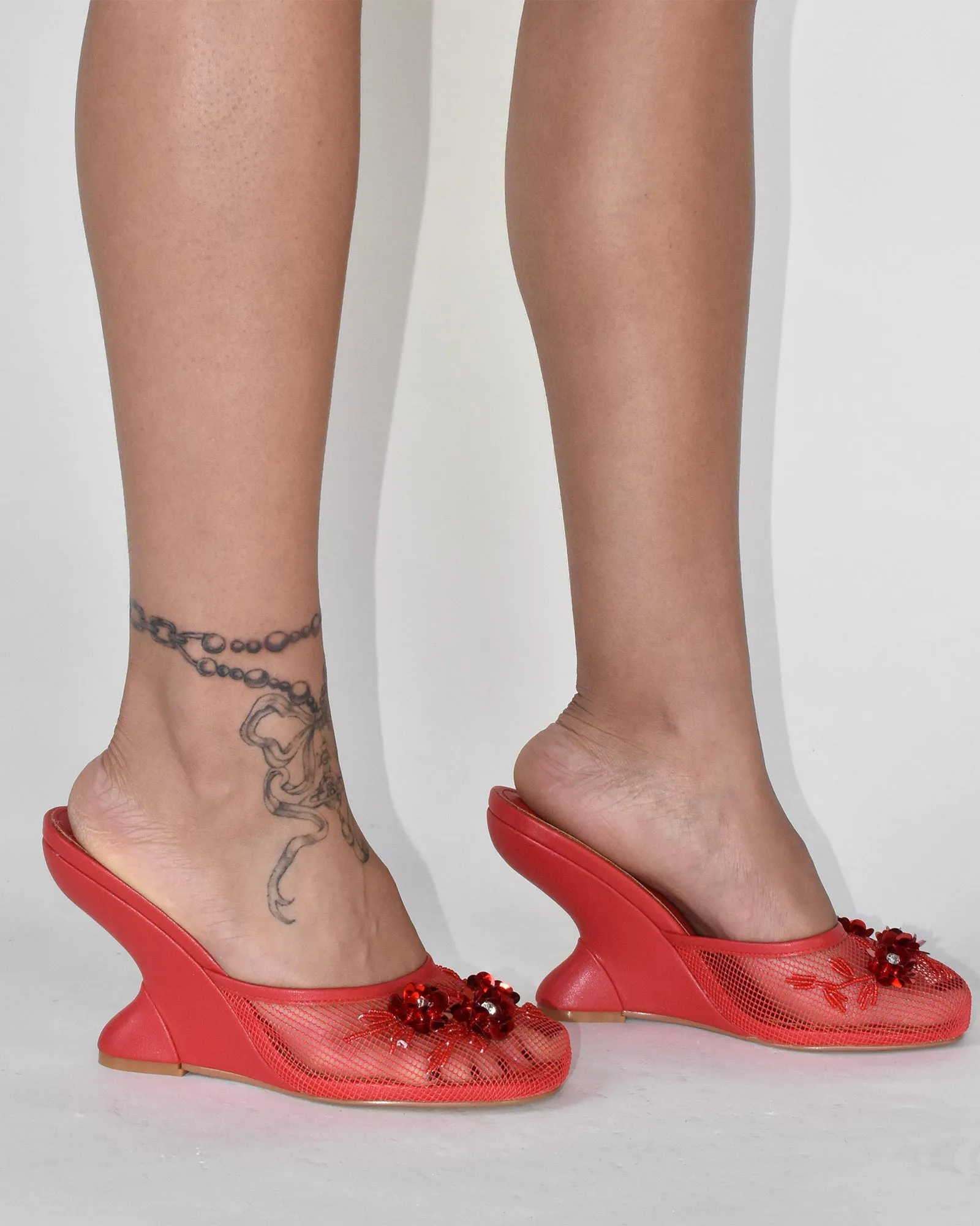 Shine Pearl Flower Mesh Wedge Mules In Red