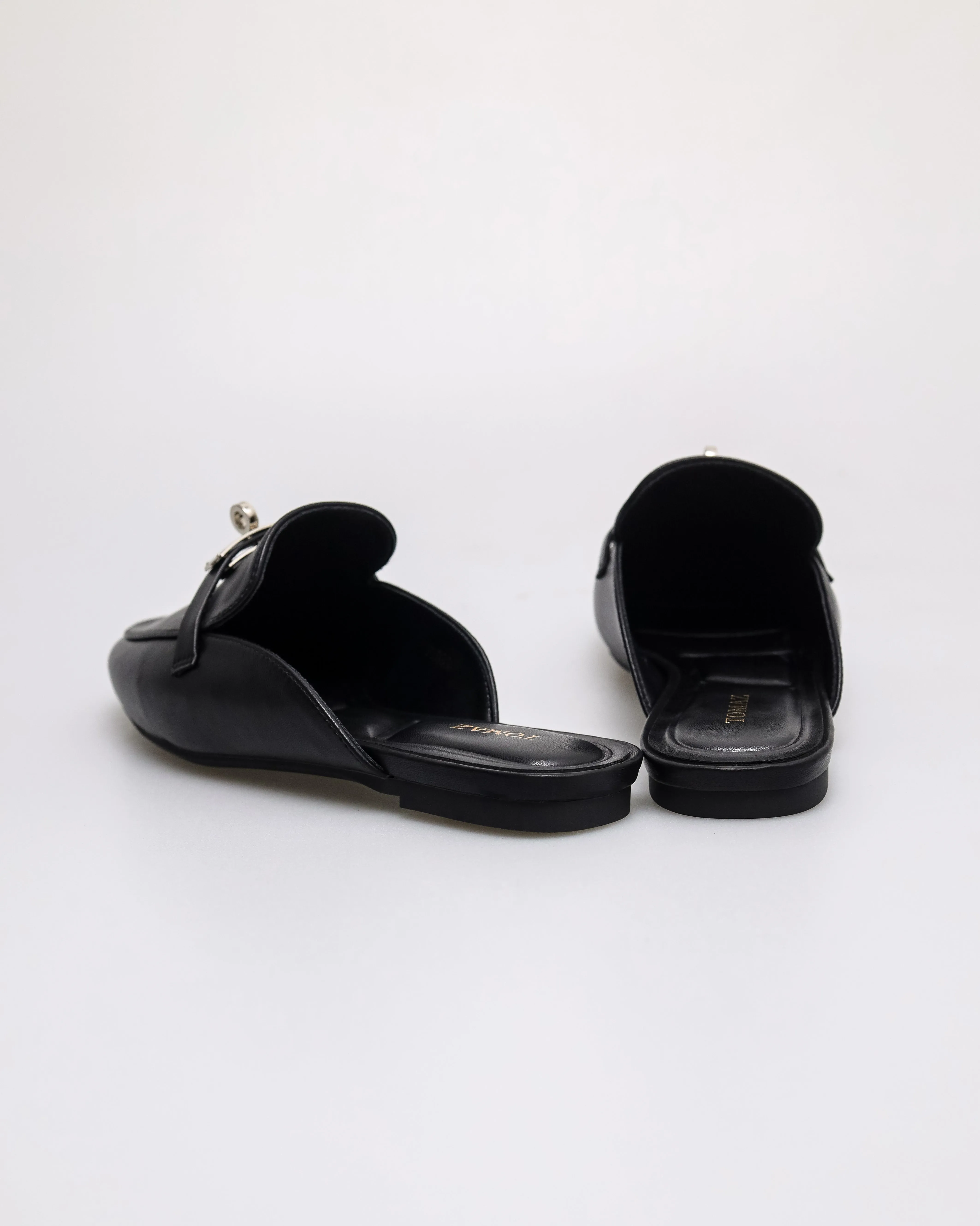 Tomaz FL092 Ladies Vault Charm Mules