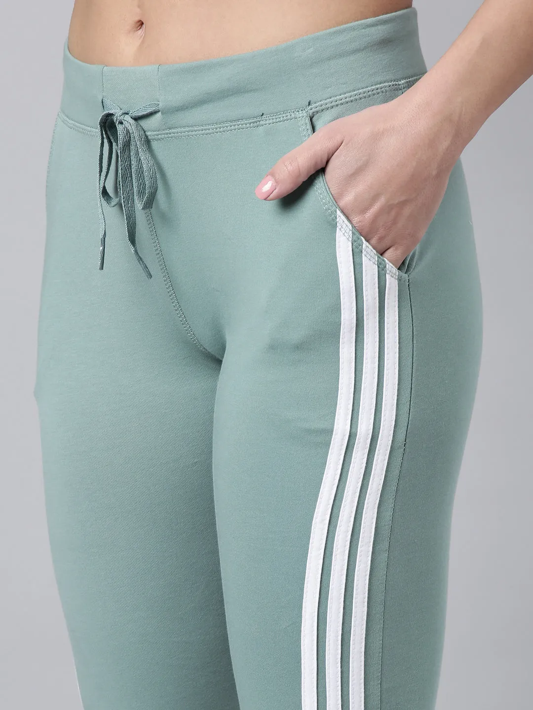Women Solid Slim Fit Sea Green Track Pant