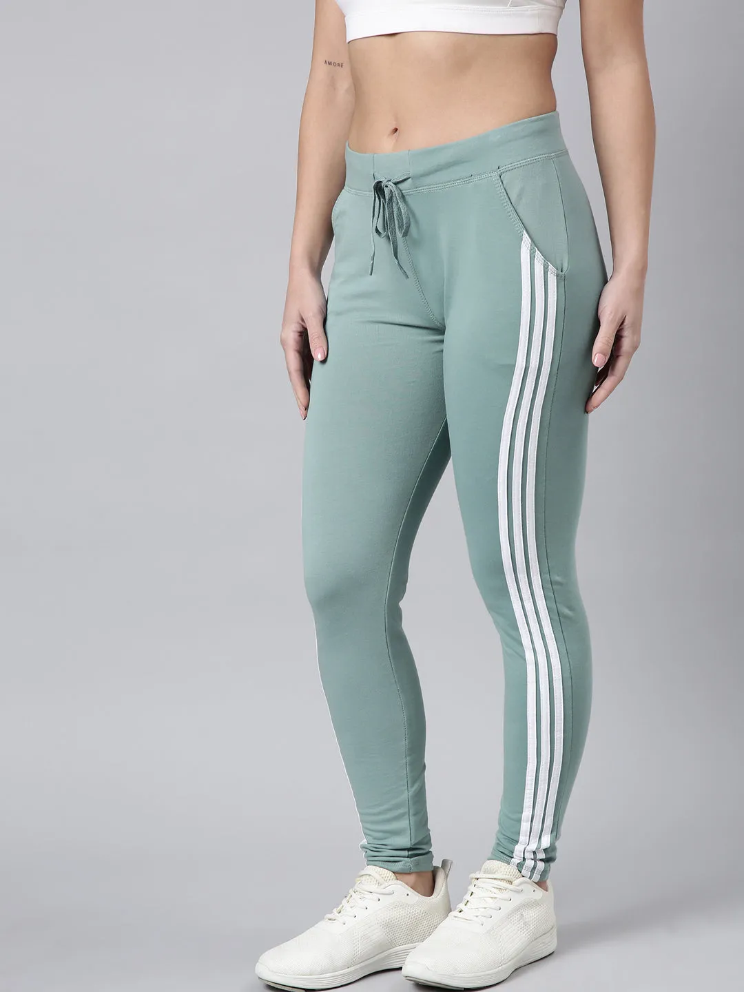 Women Solid Slim Fit Sea Green Track Pant